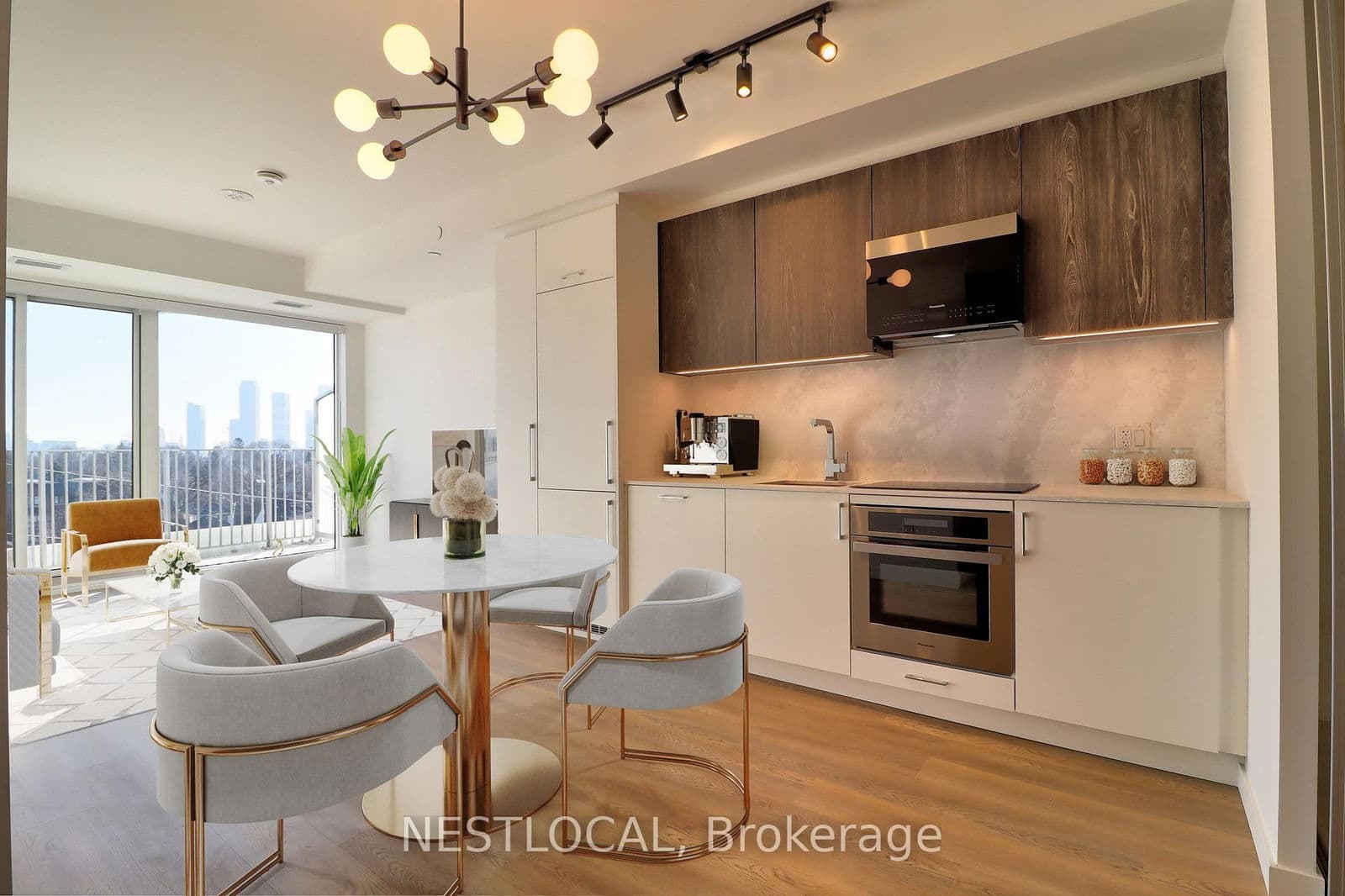 689 The Queensway, Unit 425