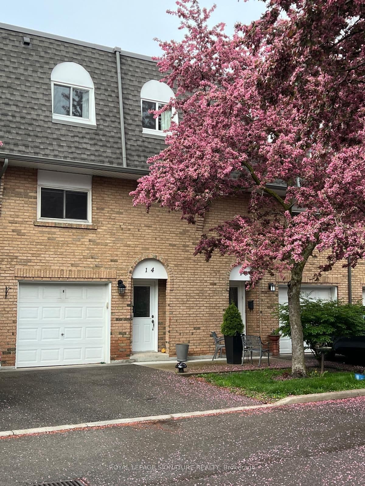 98 Brock Street, Unit 14