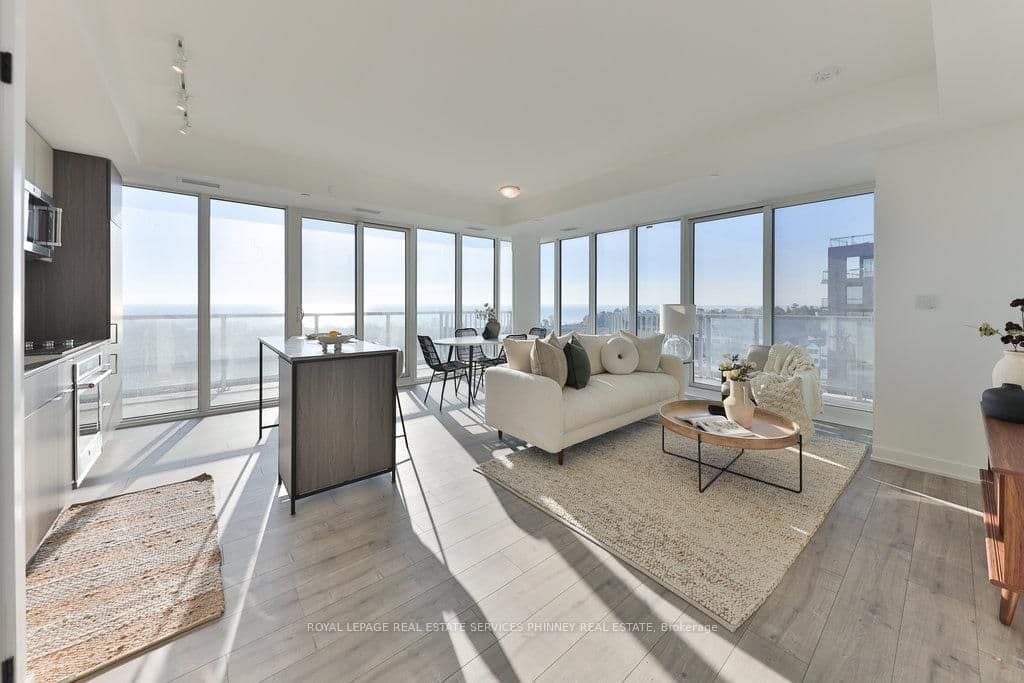 220 Missinnihe Way, Unit 912