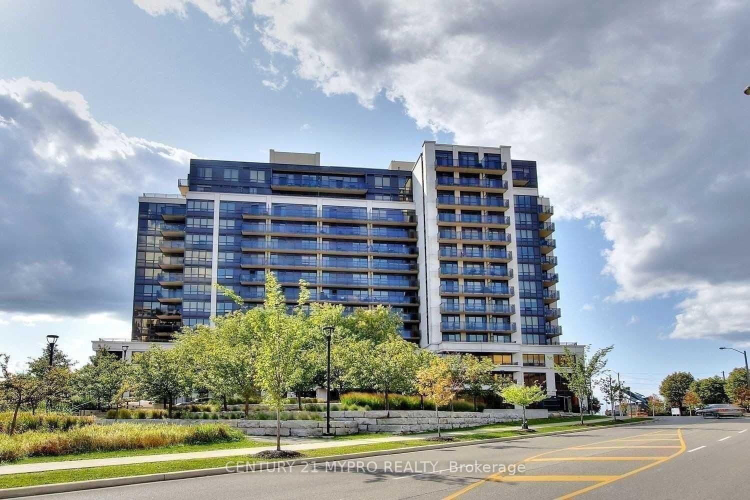 55 De Boers Drive, Unit 1207