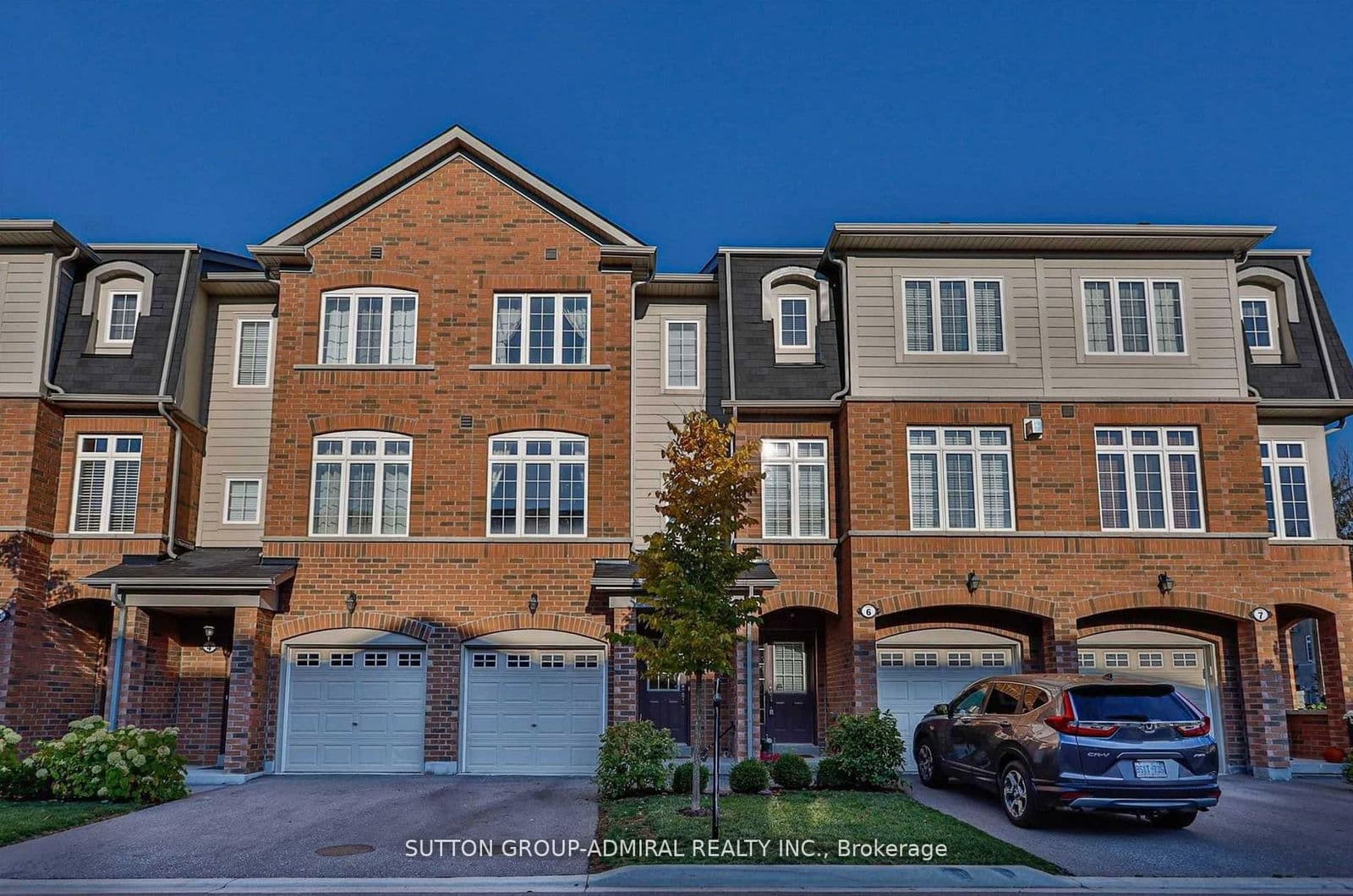 1121 Haig Boulevard, Unit 5