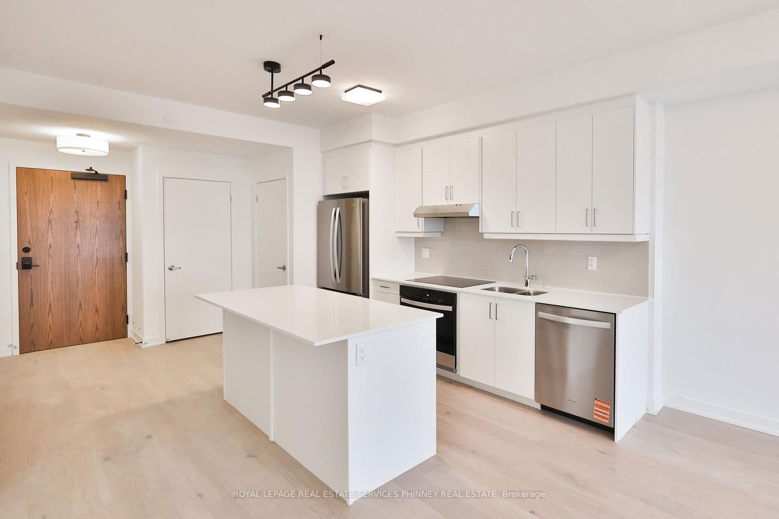 1035 Southdown Road, Unit LPH 1804