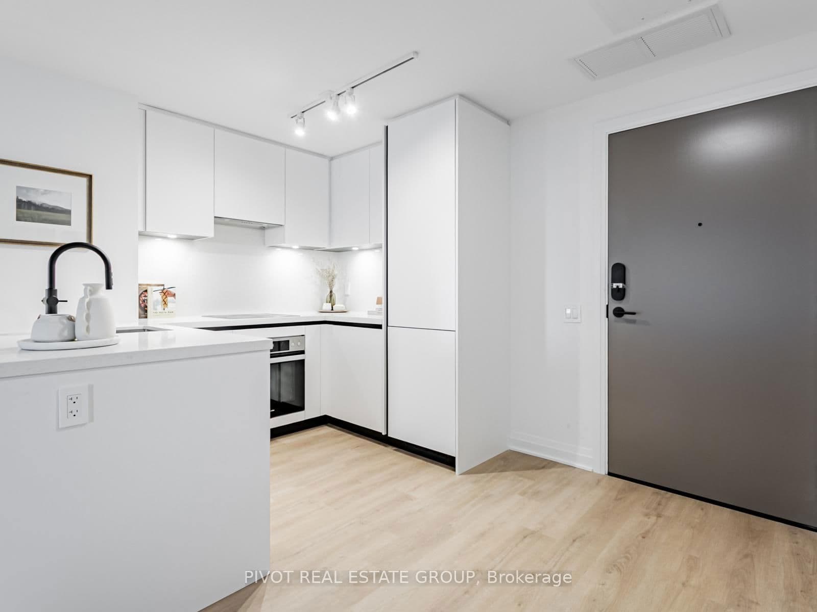 4023 The Exchange, Unit 1003