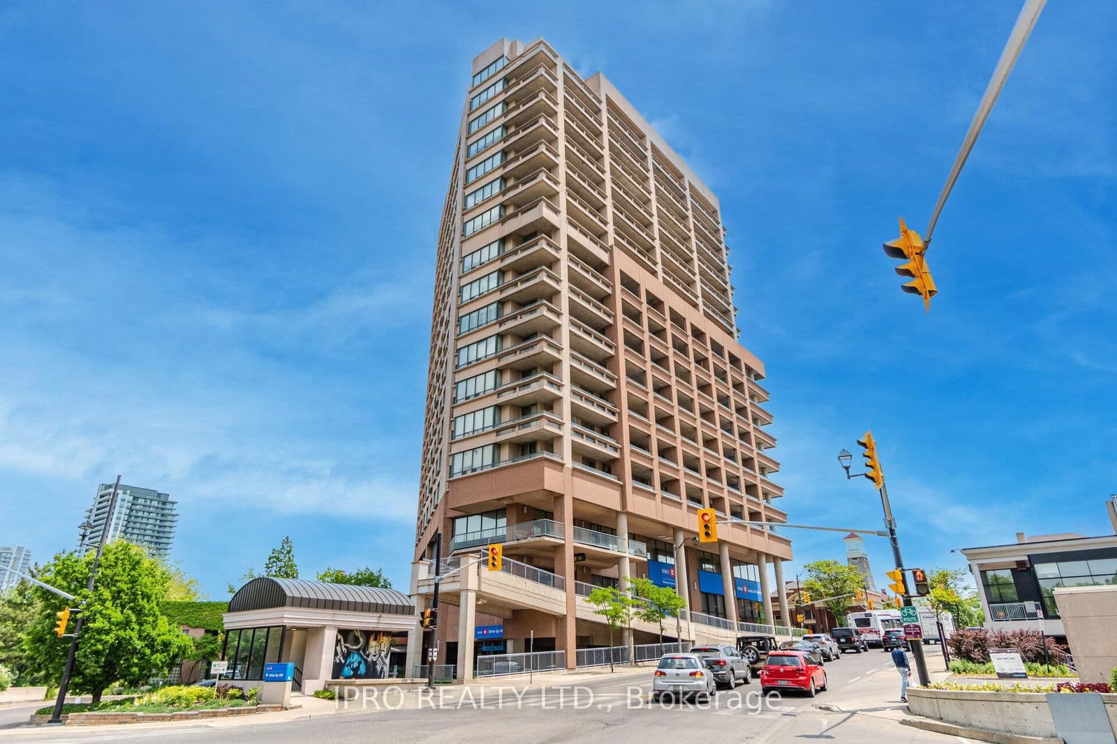 1 Belvedere Court, Unit 1605