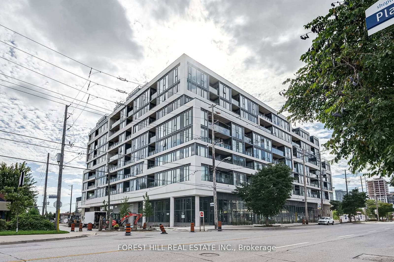 859 The Queensway, Unit 802