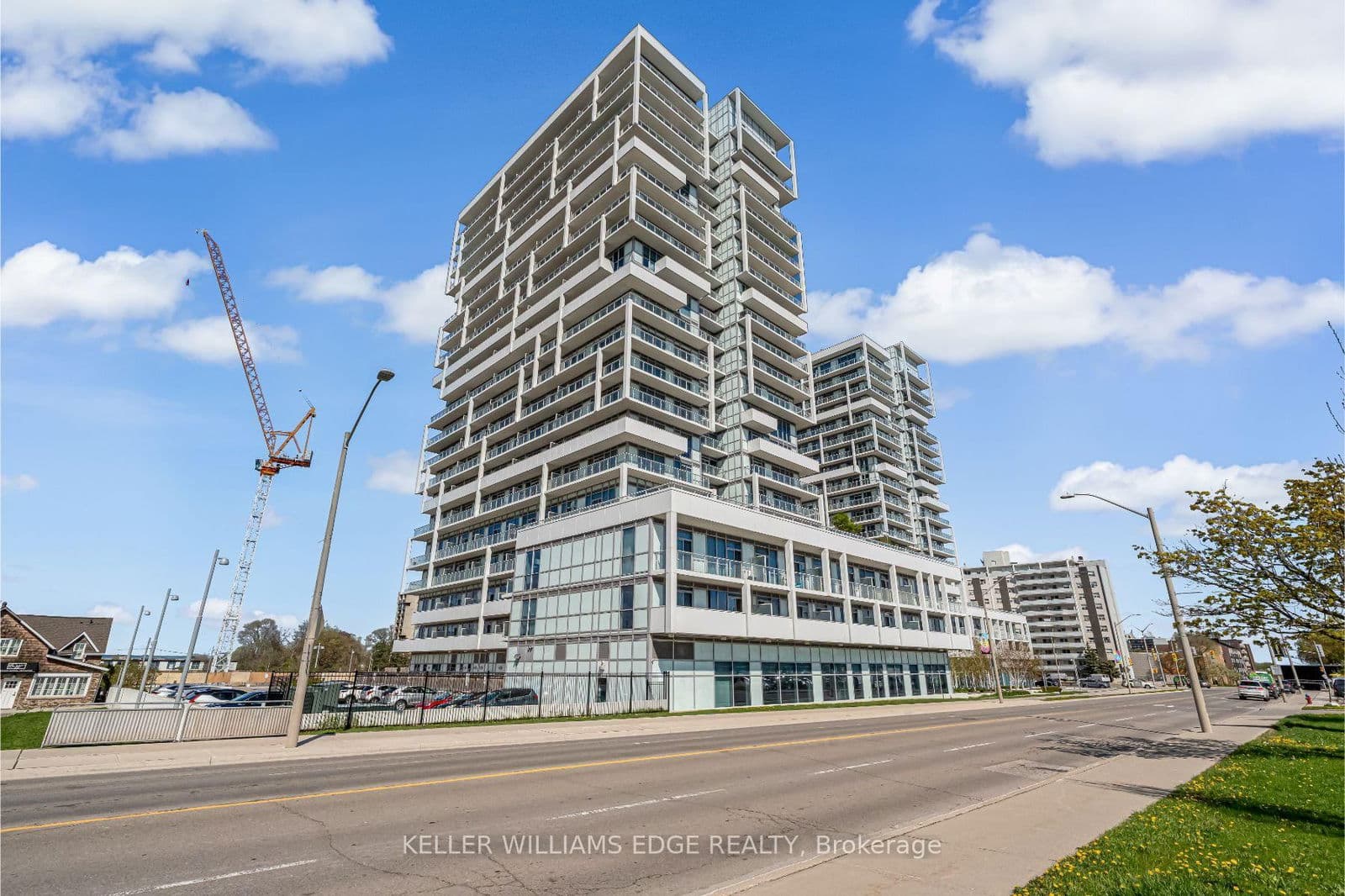 65 Speers Road, Unit 413