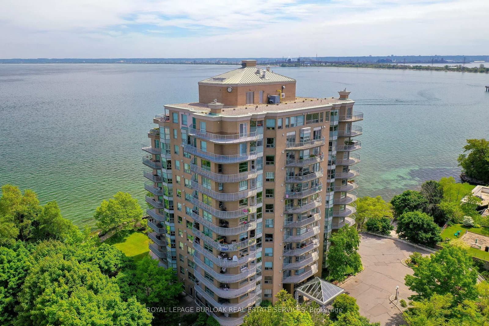 #605 - 2190 Lakeshore Road