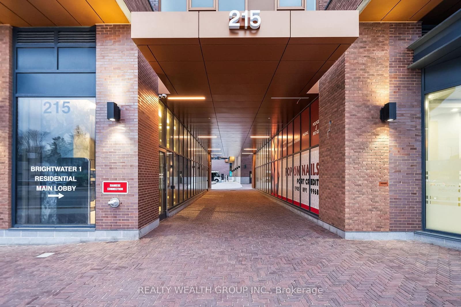 215 LAKESHORE Road W, Unit 208