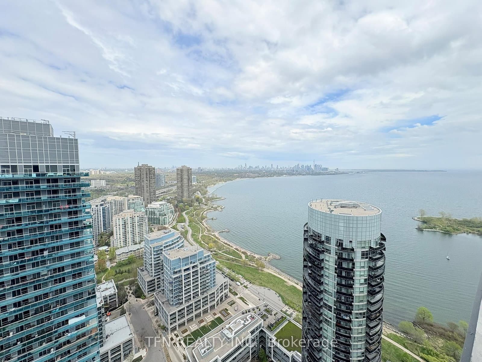 38 Annie Craig Drive, Unit 4102