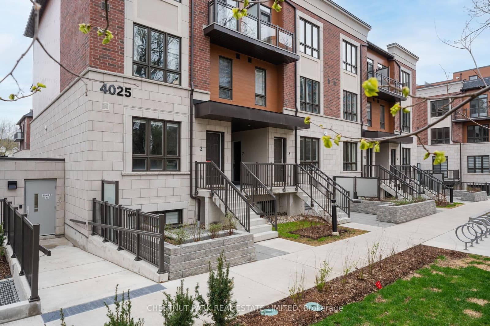 4025 Hickory Drive, Unit 6