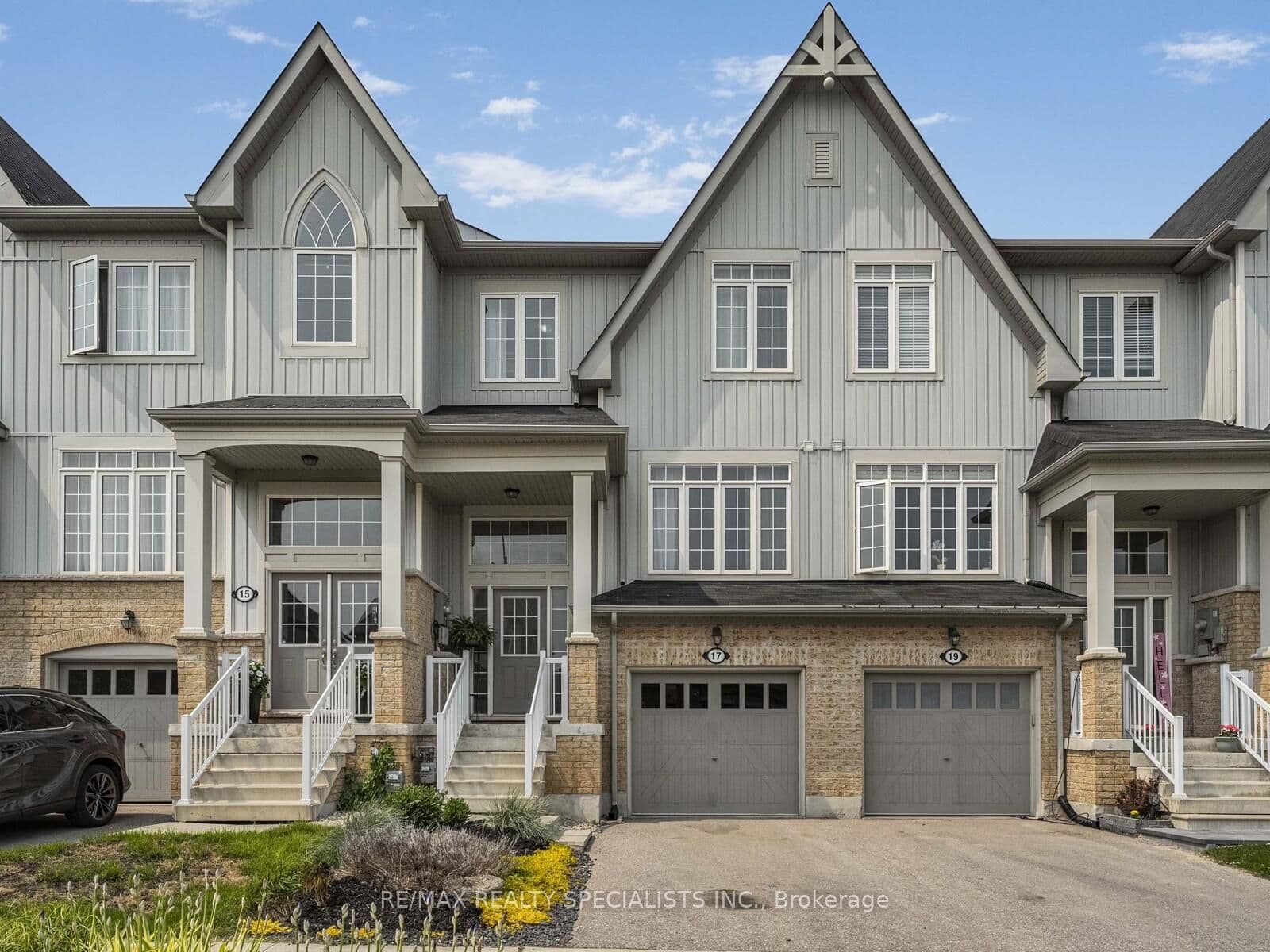 17 Drew Brown Boulevard