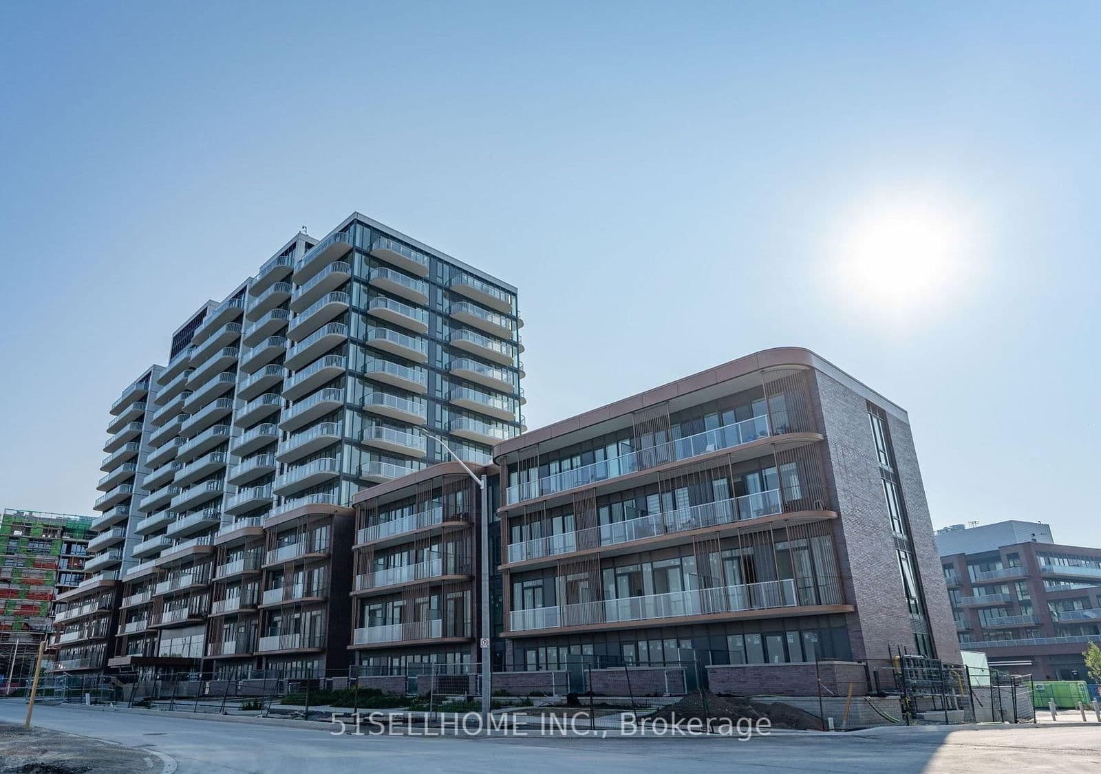 220 Missinnihe Way, Unit TH104