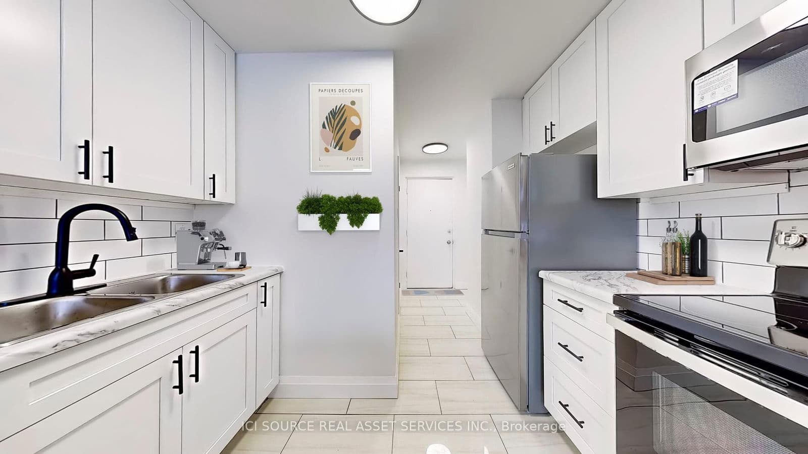 35 Swordbill Drive, Unit 14