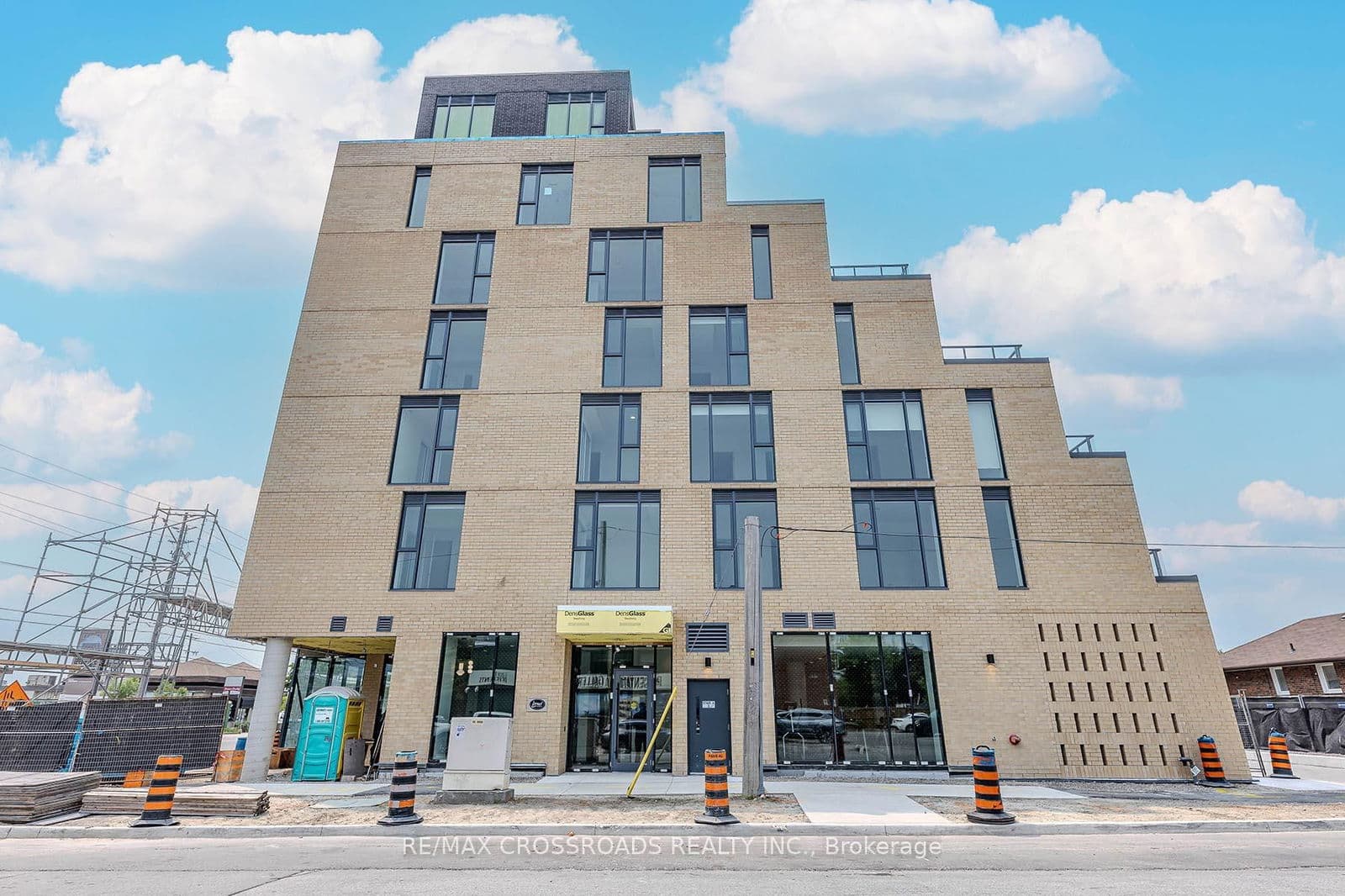 6 Chartwell Road, Unit 601