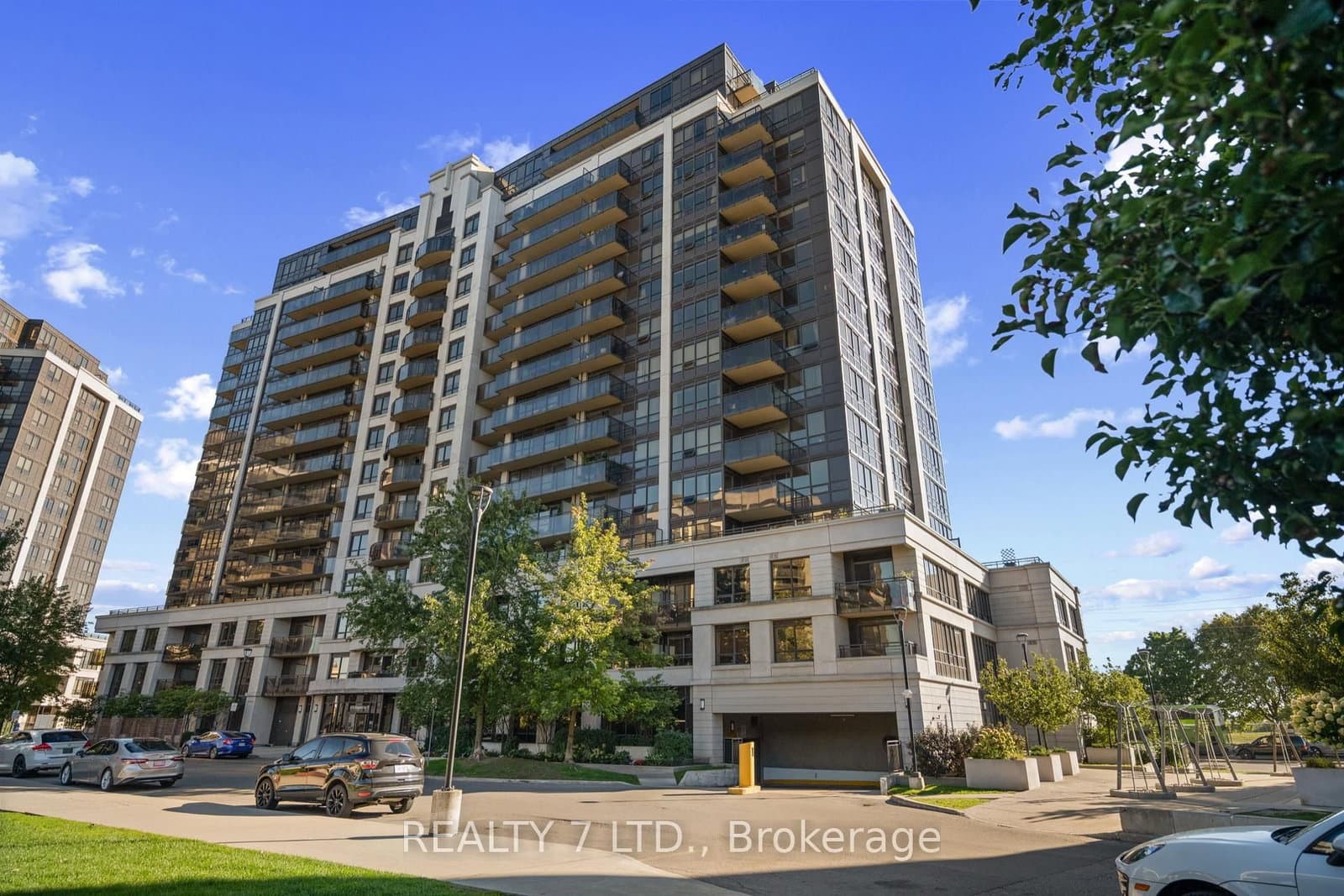 1070 Sheppard Avenue W, Unit 323