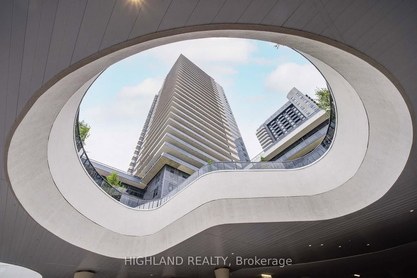 5105 Hurontario Street, Unit 2003