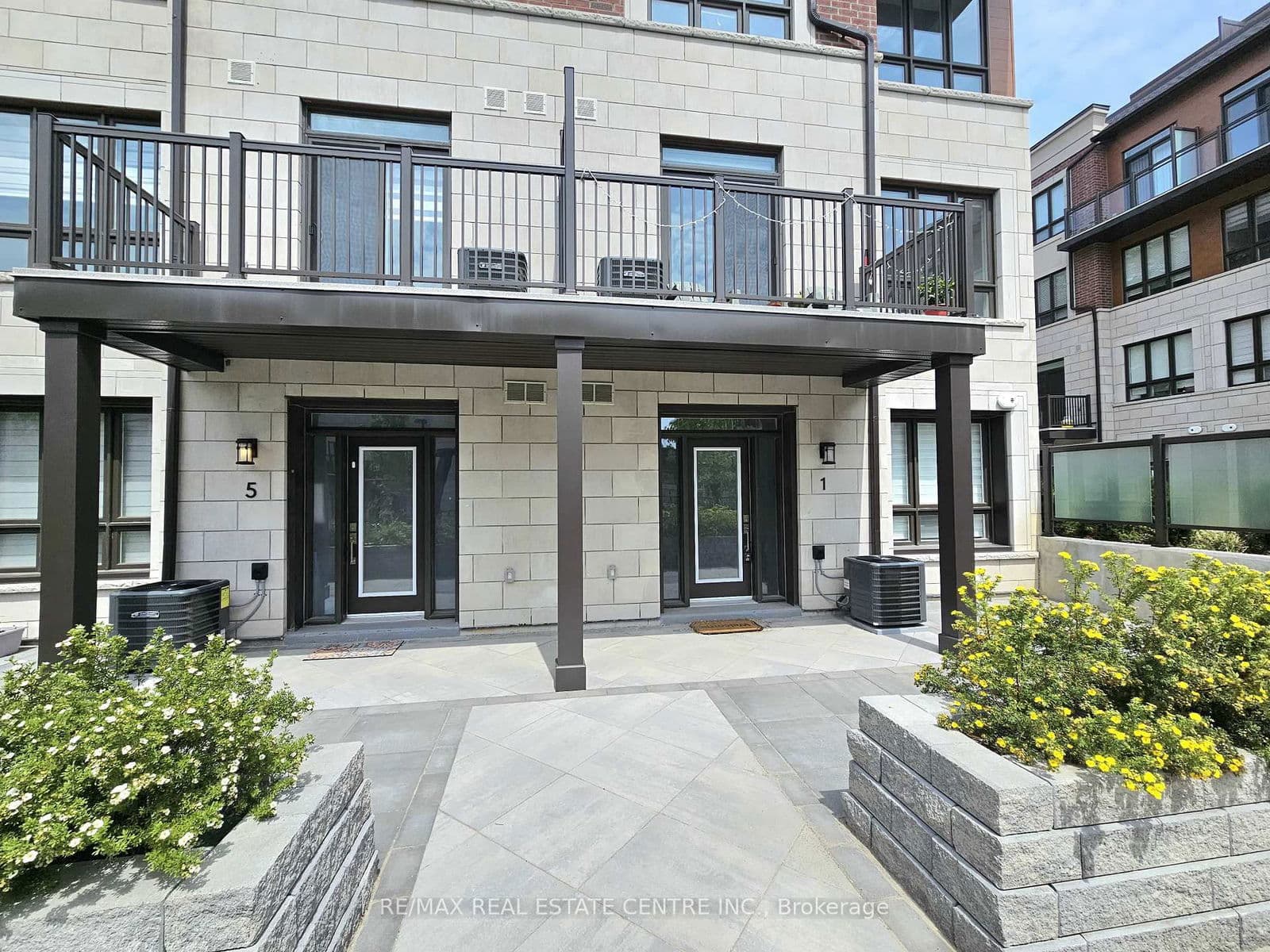 4025 Hickory Drive, Unit 1