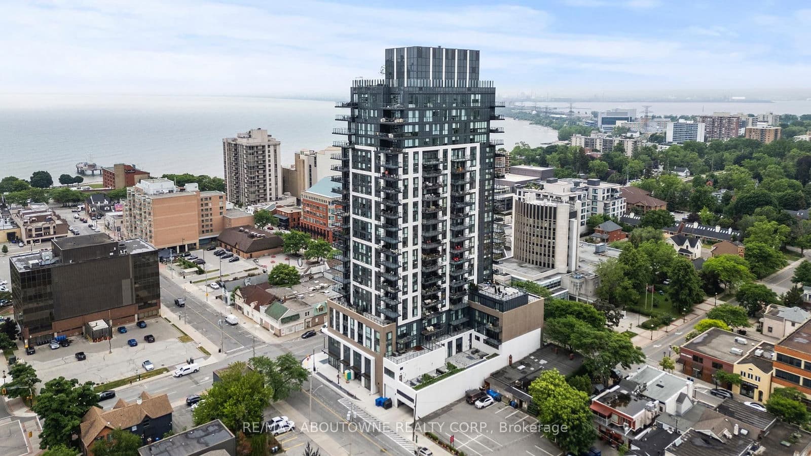 #307 - 2007 James Street