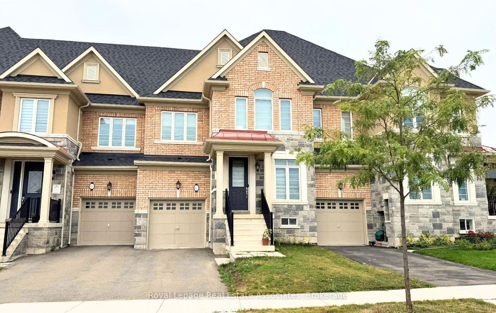 4121 Hillsborough Crescent