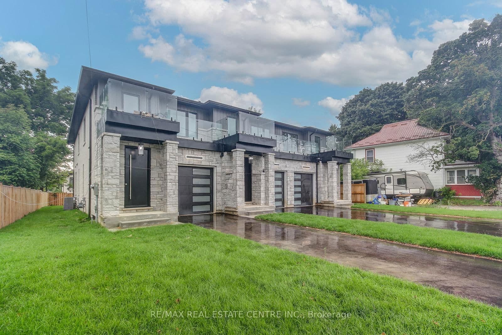 9 Caroline Street, Unit 1