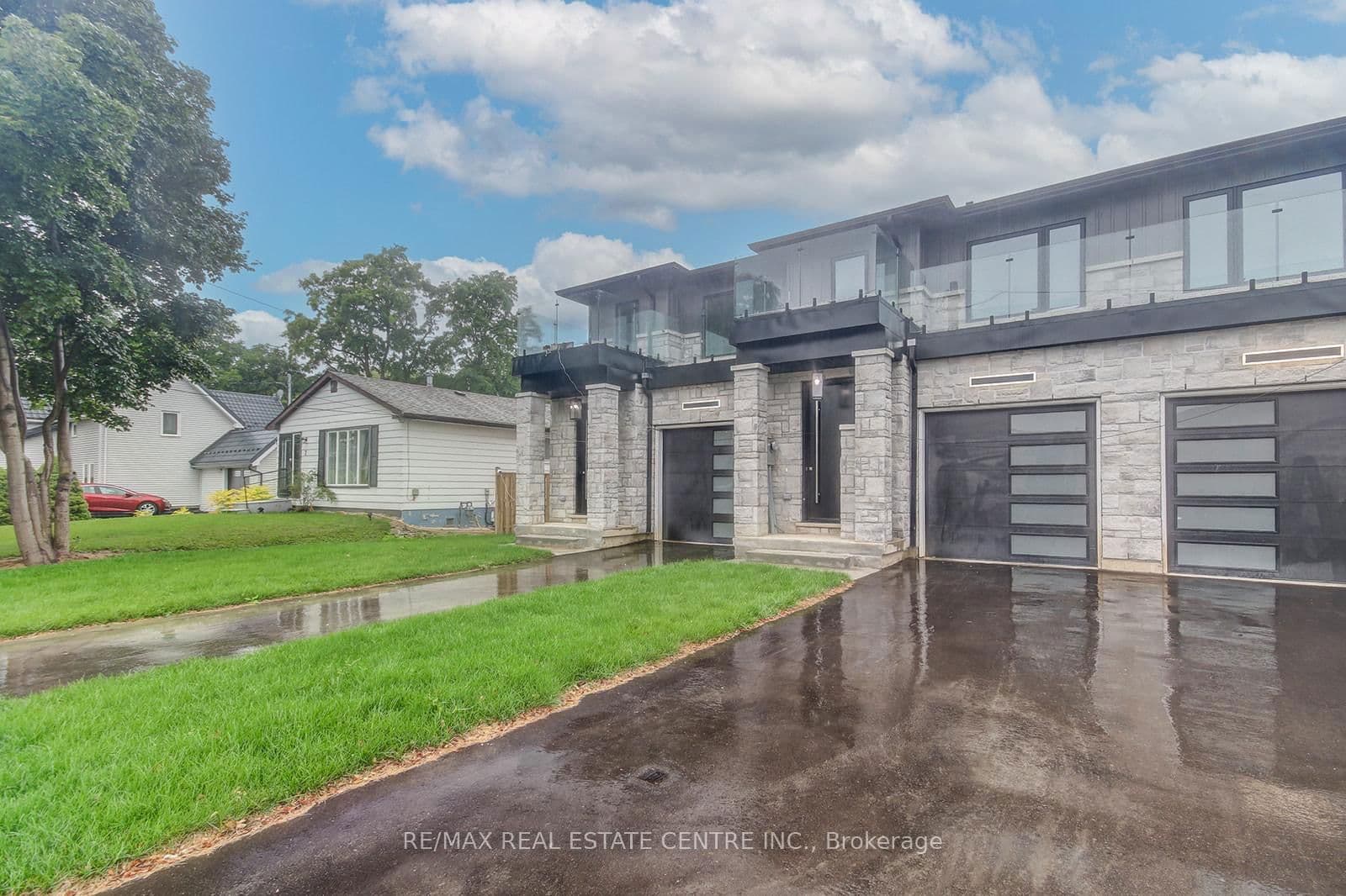 9 Caroline Street, Unit 2