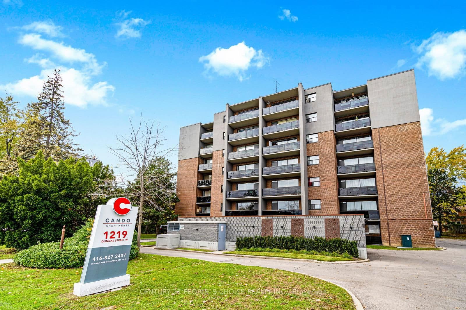 1219 Dundas Street W, Unit 307