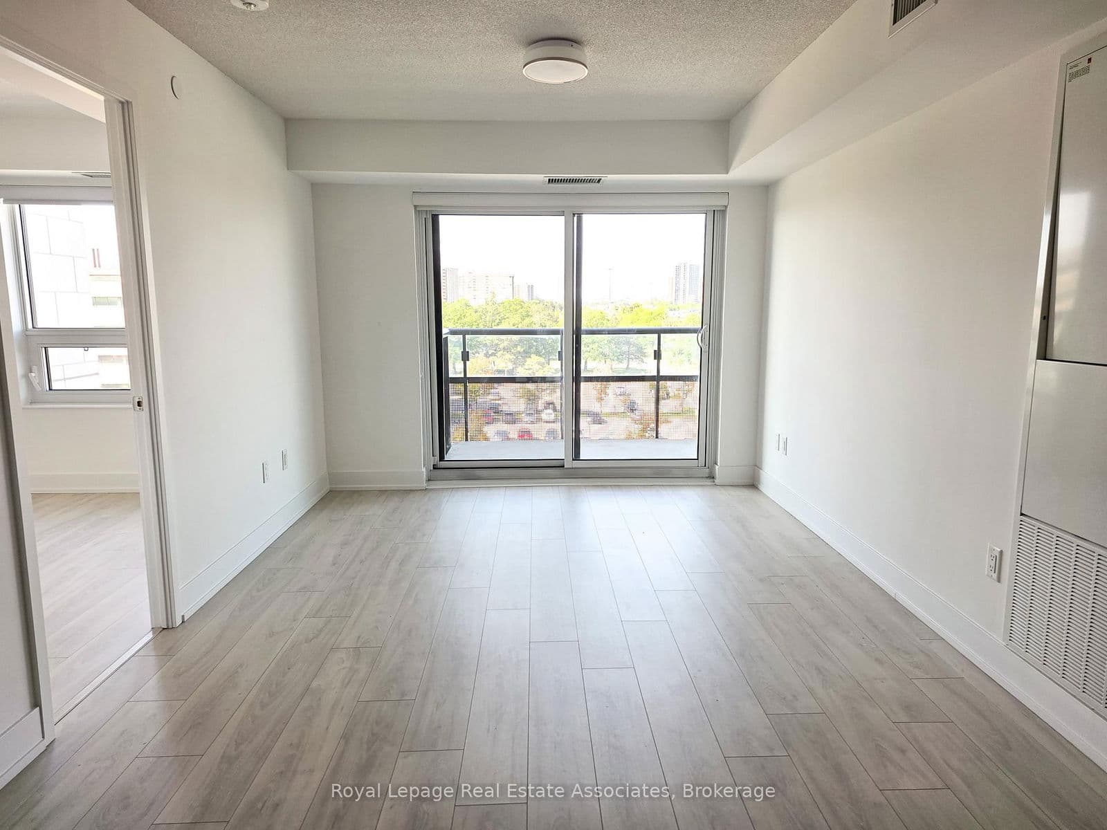 10 Eva Road, Unit 405