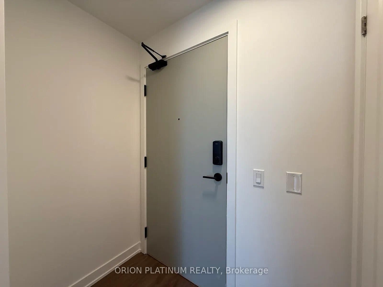 5105 Hurontario Street, Unit 3010