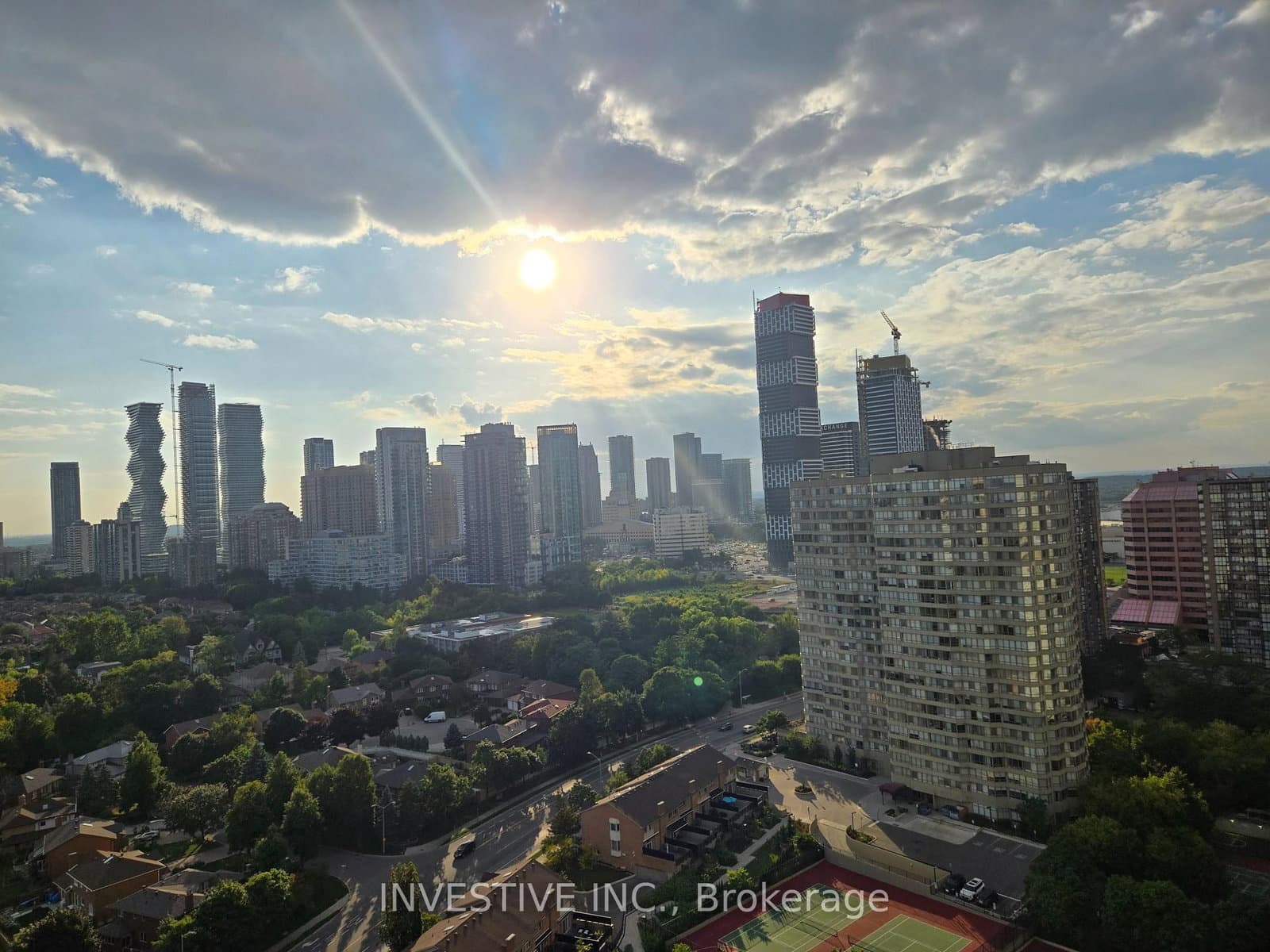 36 Elm Drive W, Unit 2310