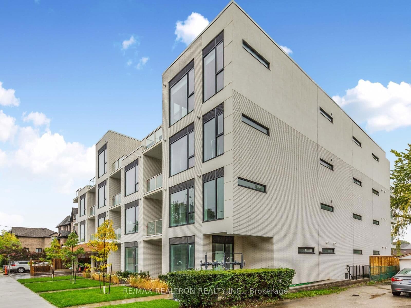 722 Marlee Avenue, Unit 405