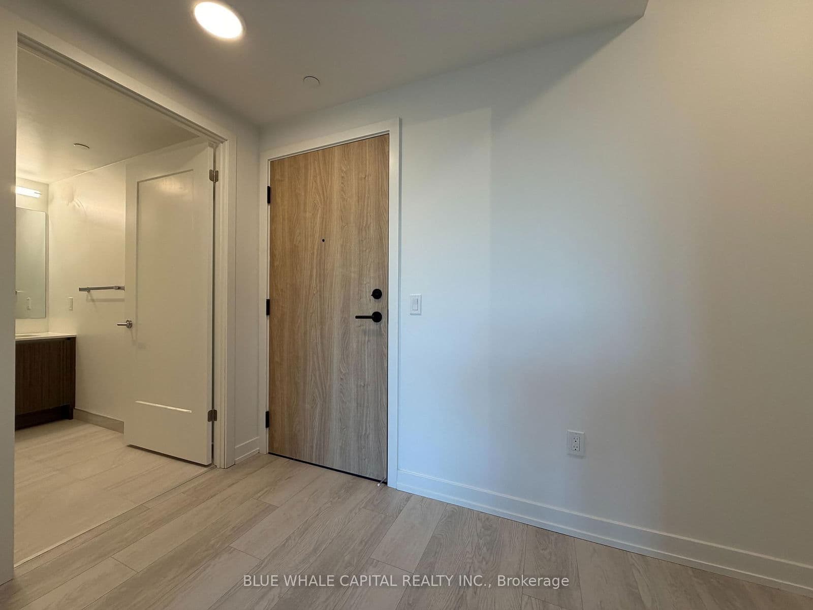 801 The Queensway, Unit 502