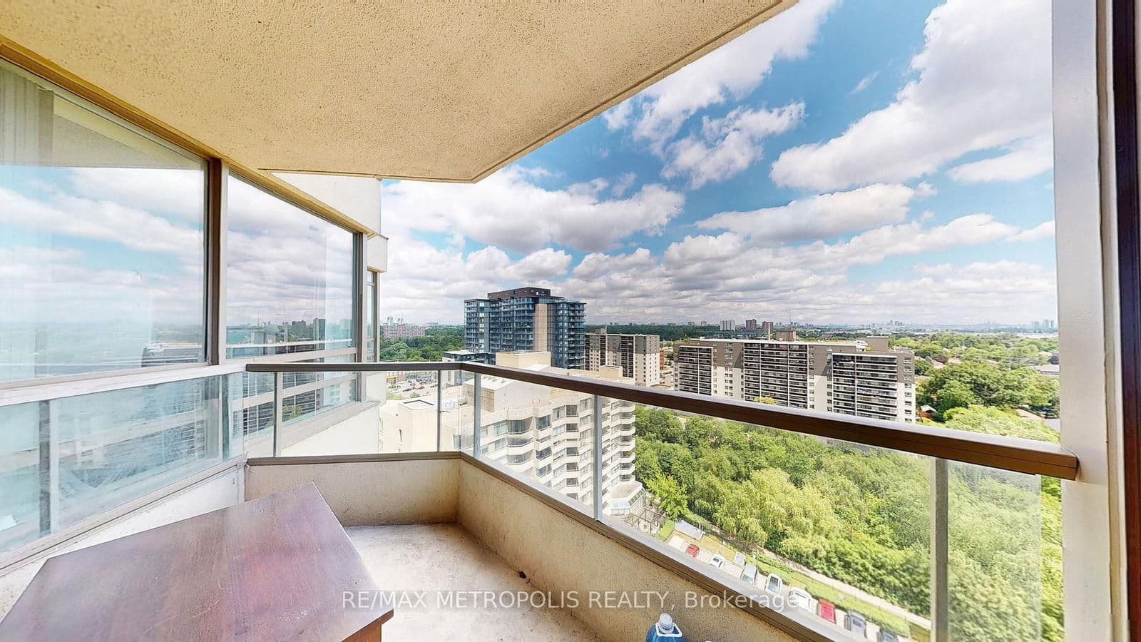 #1703 - 75 King Street E