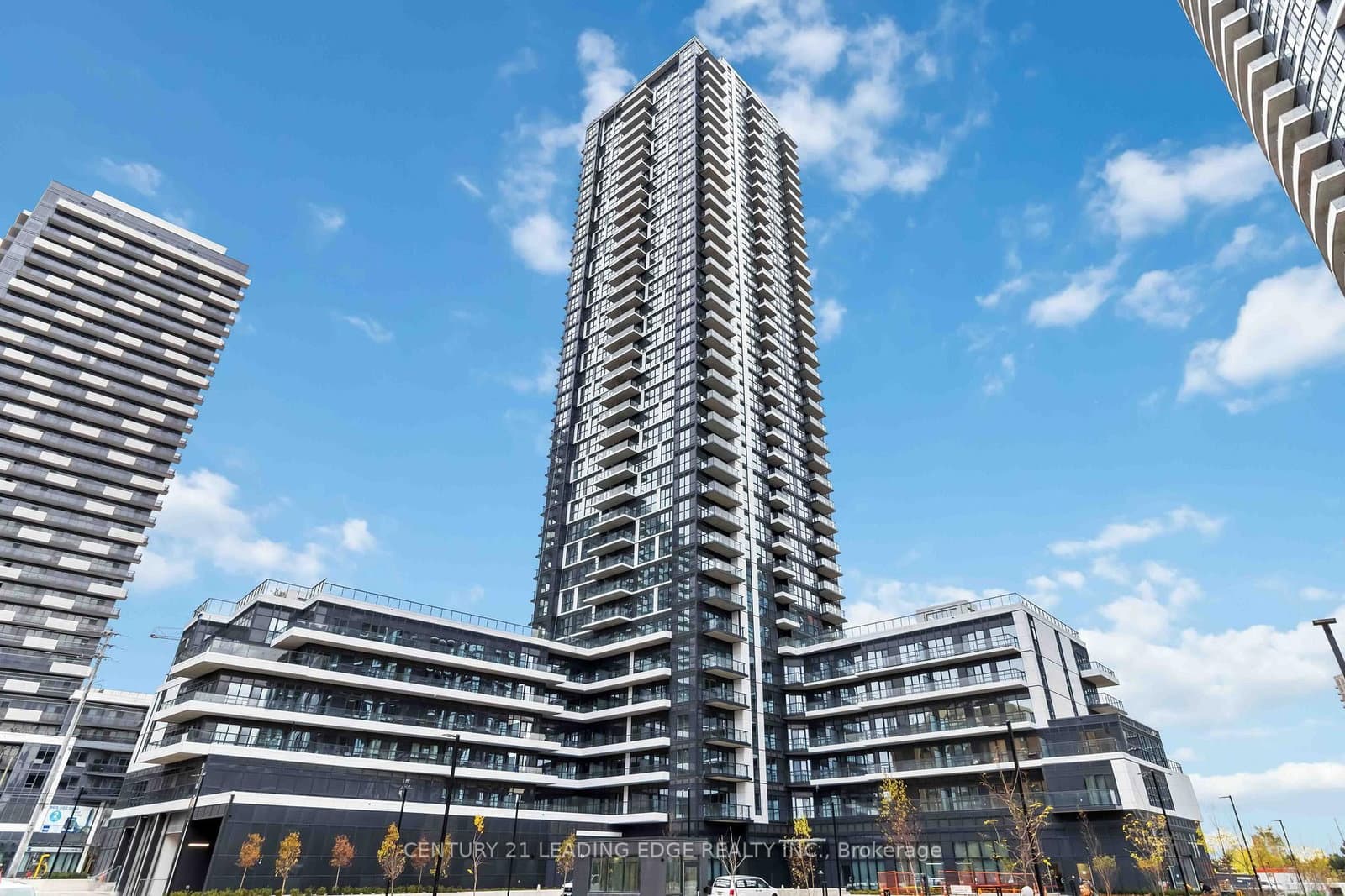 15 Watergarden Drive, Unit 214