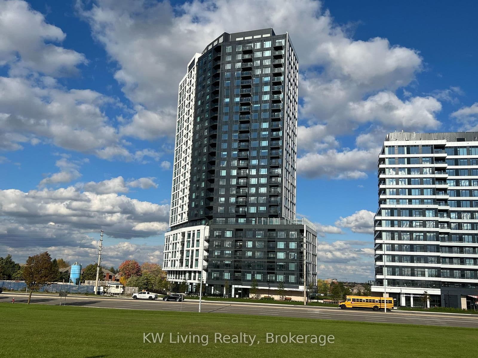 2495 Eglinton Avenue W, Unit 1213