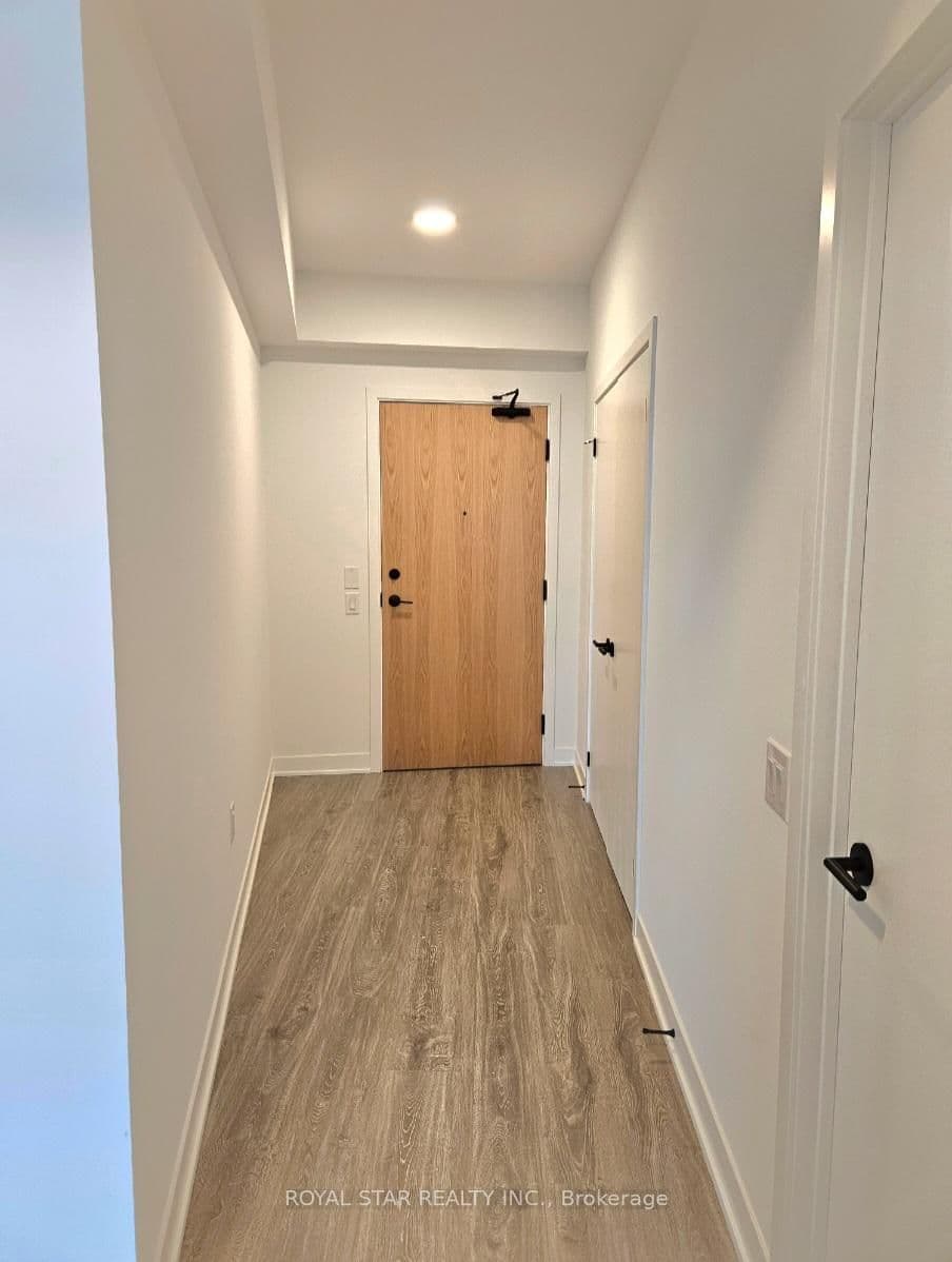 2495 Eglinton Avenue W, Unit 1713