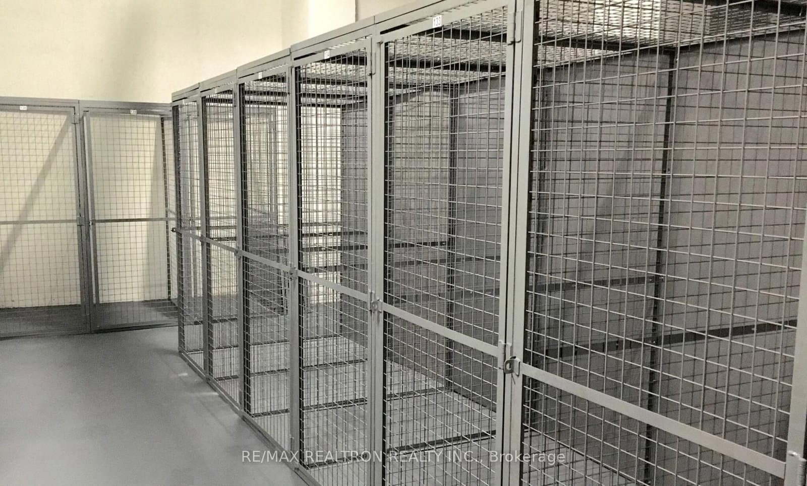 #P203 56 - 25 Neighbourhood Lane