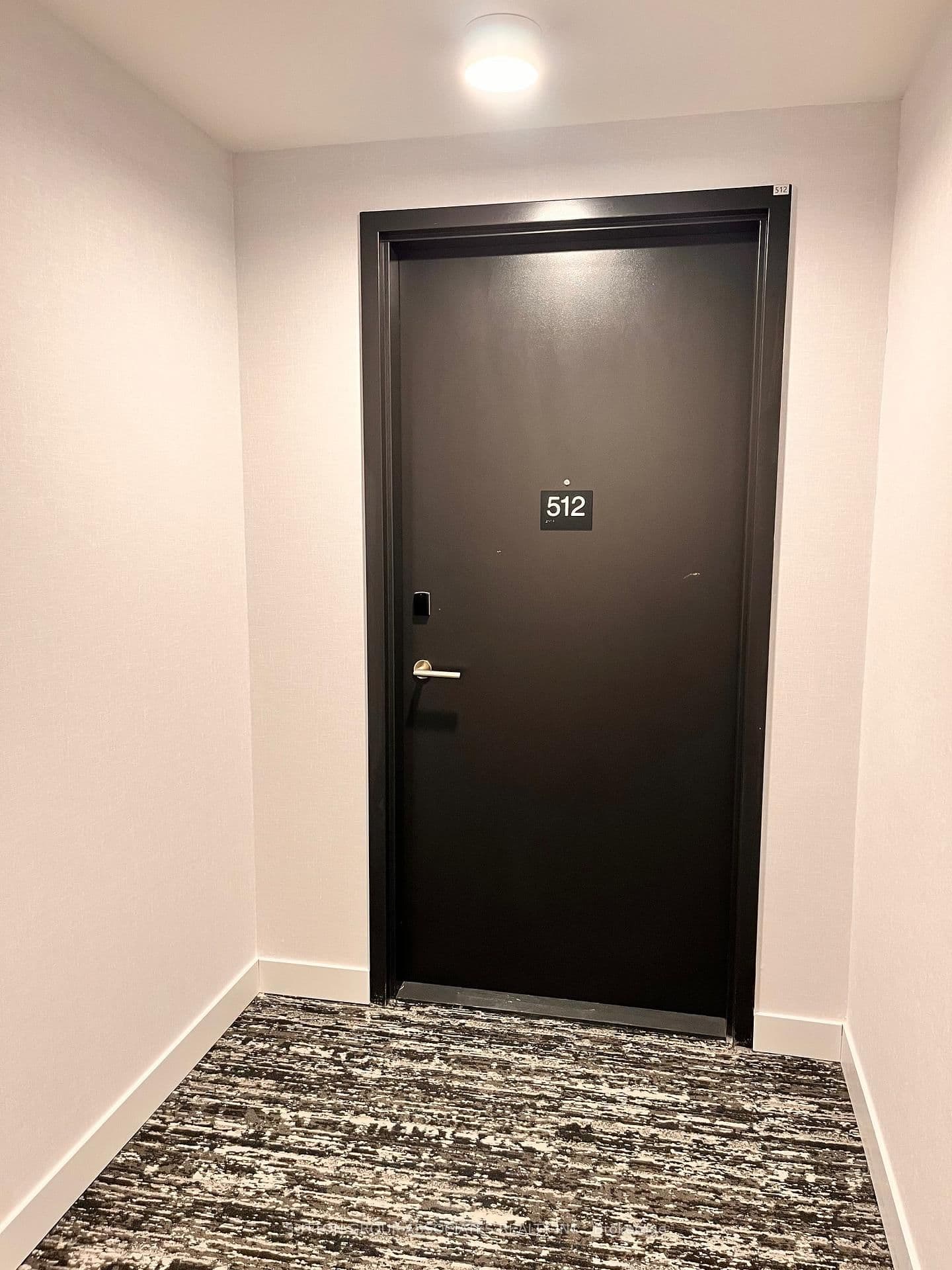 6 Chartwell Road, Unit 512