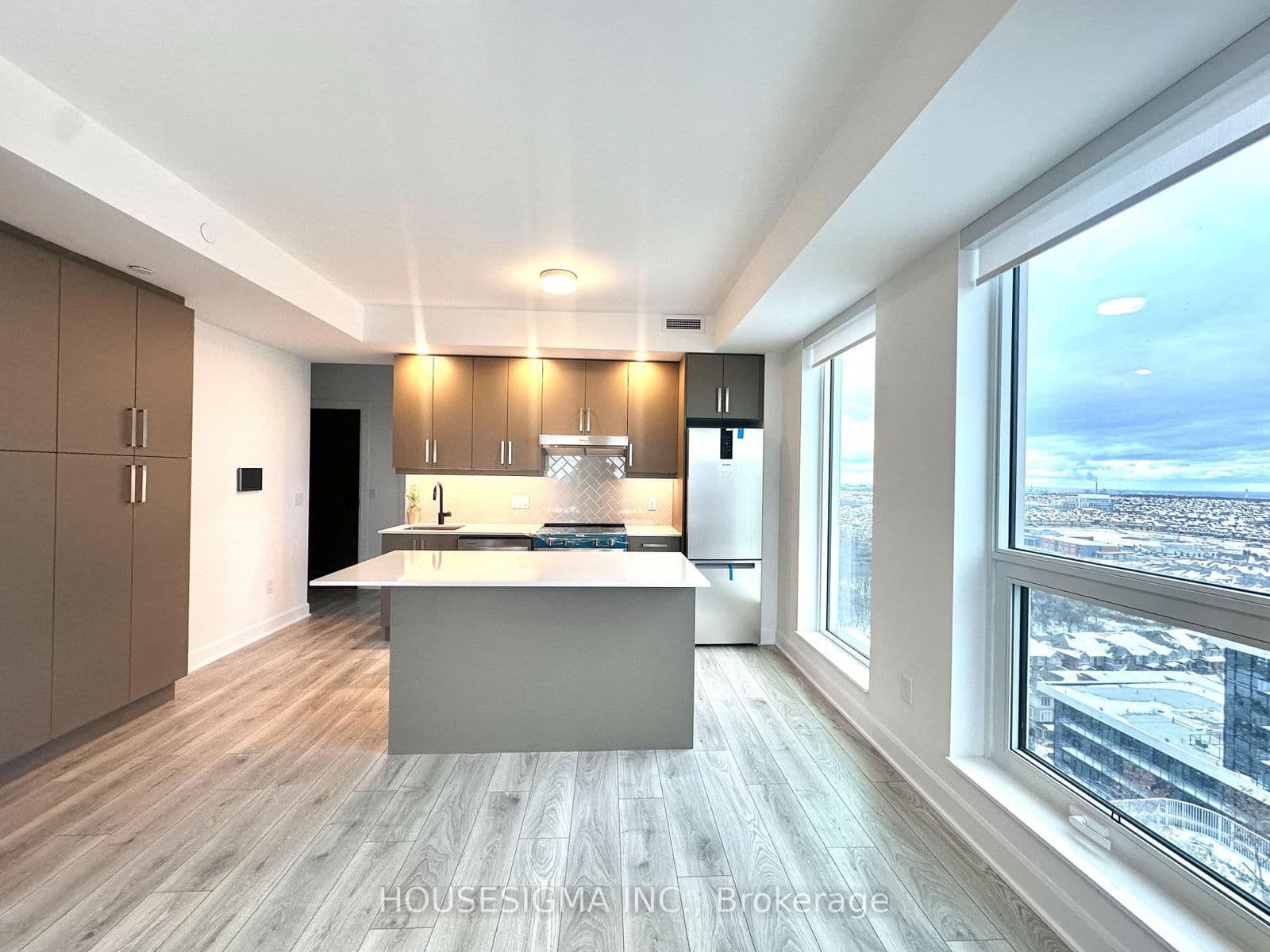 3240 William Coltson Avenue, Unit 1702