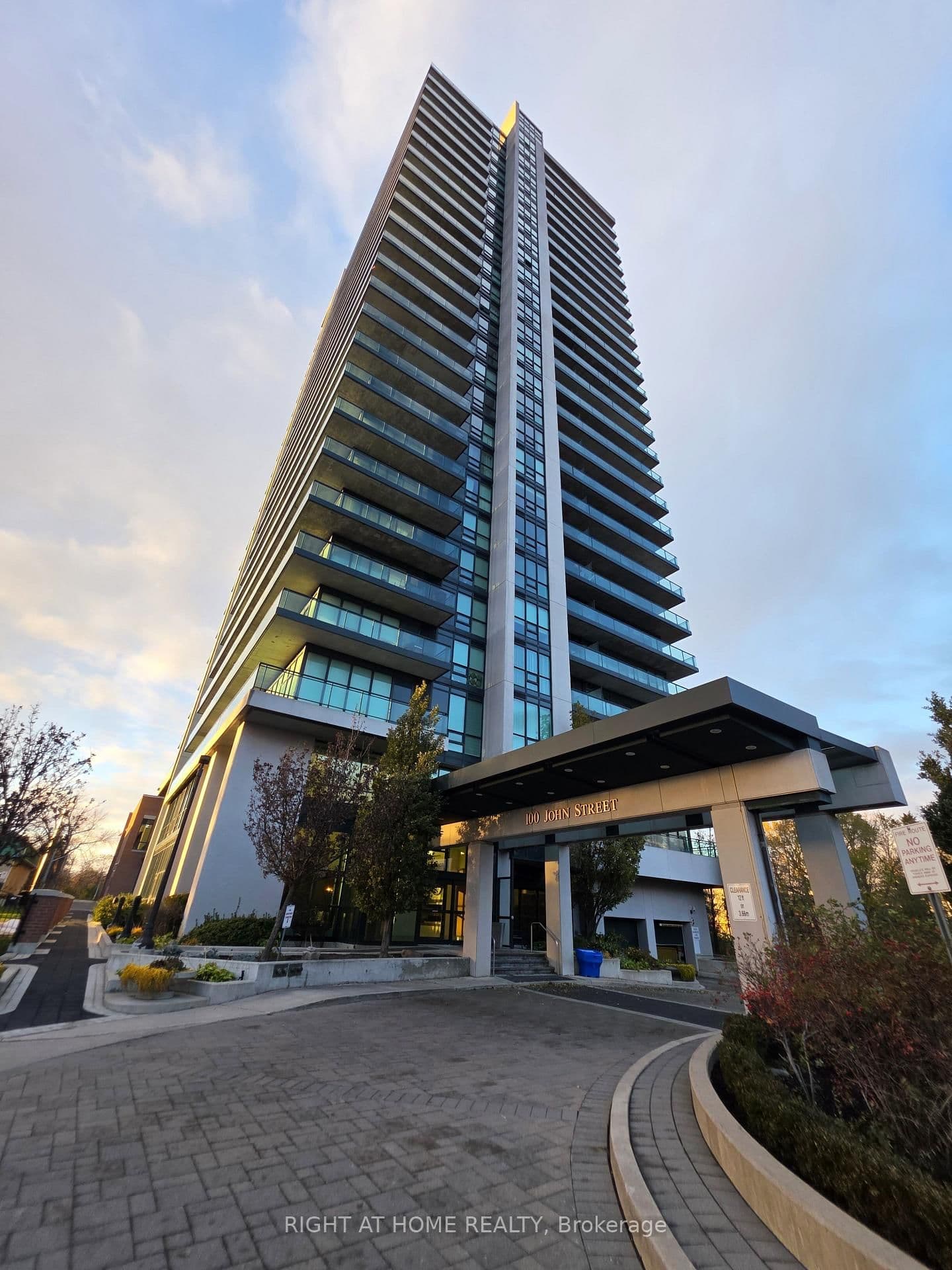 #508 - 100 John Street