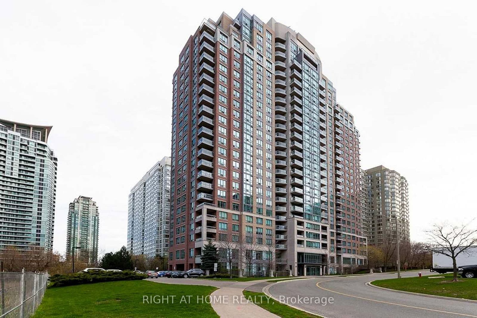 #2205 - 156 Enfield Place