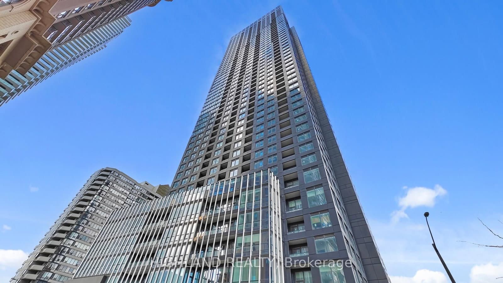 395 Square One Drive, Unit 2111