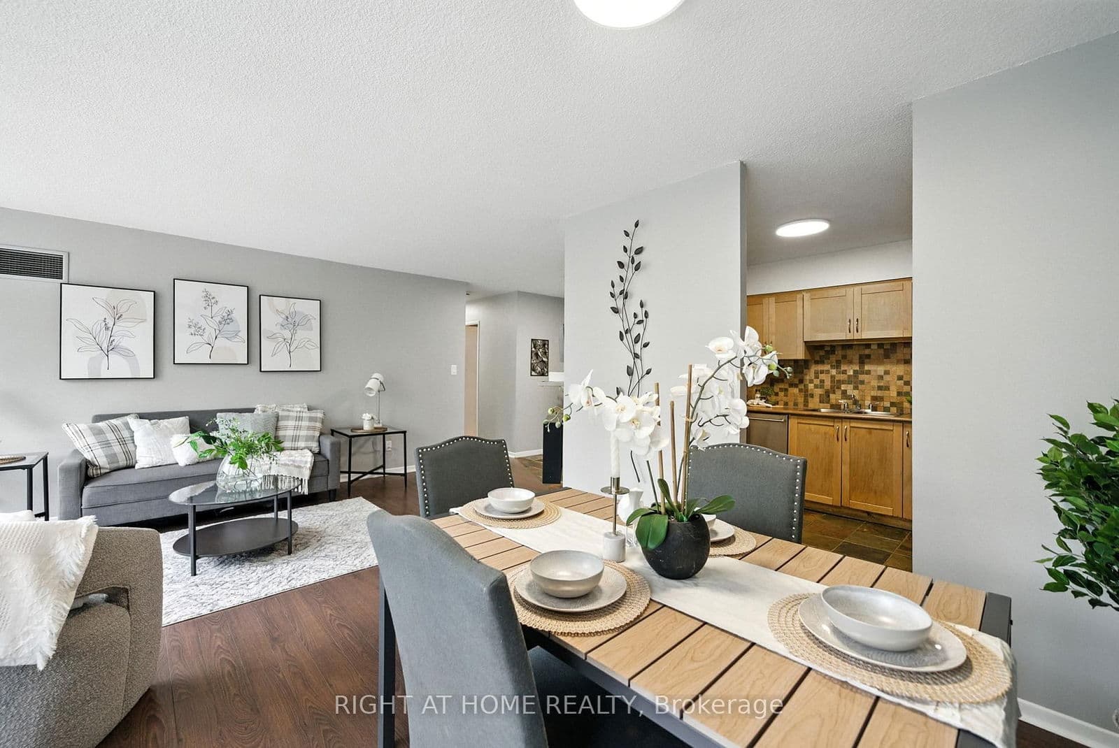 200 Robert Speck Parkway, Unit 201