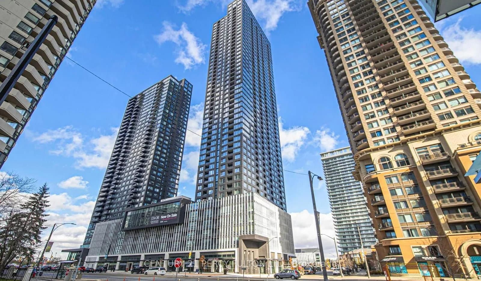 #4211 - 395 Square one Drive