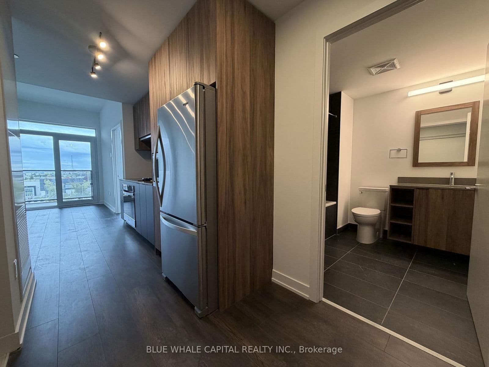 1037 The Queensway, Unit 506