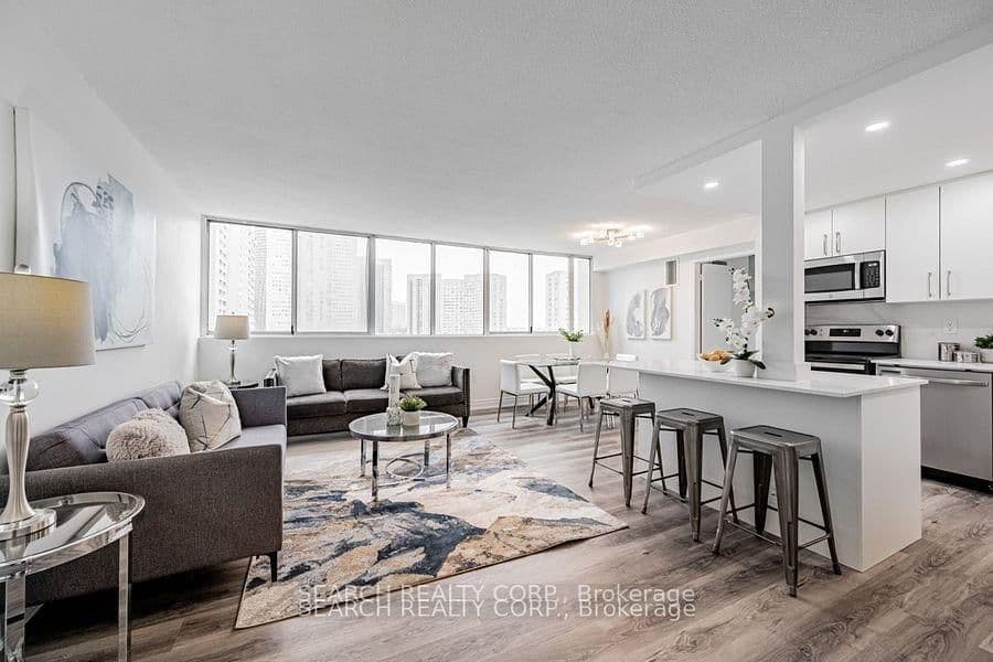 #1108 - 3590 Kaneff Crescent