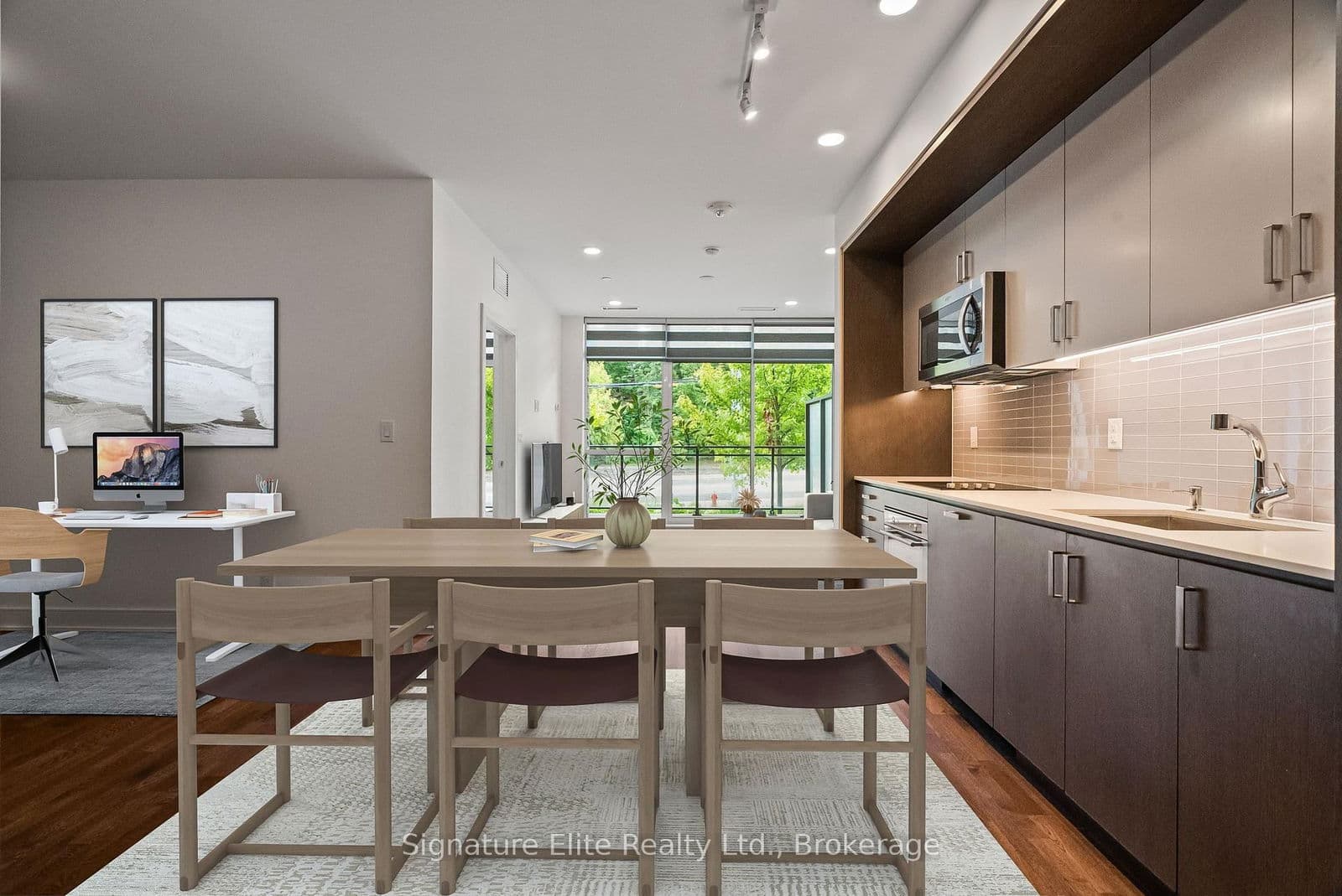 #G28 - 1575 Lakeshore Road W