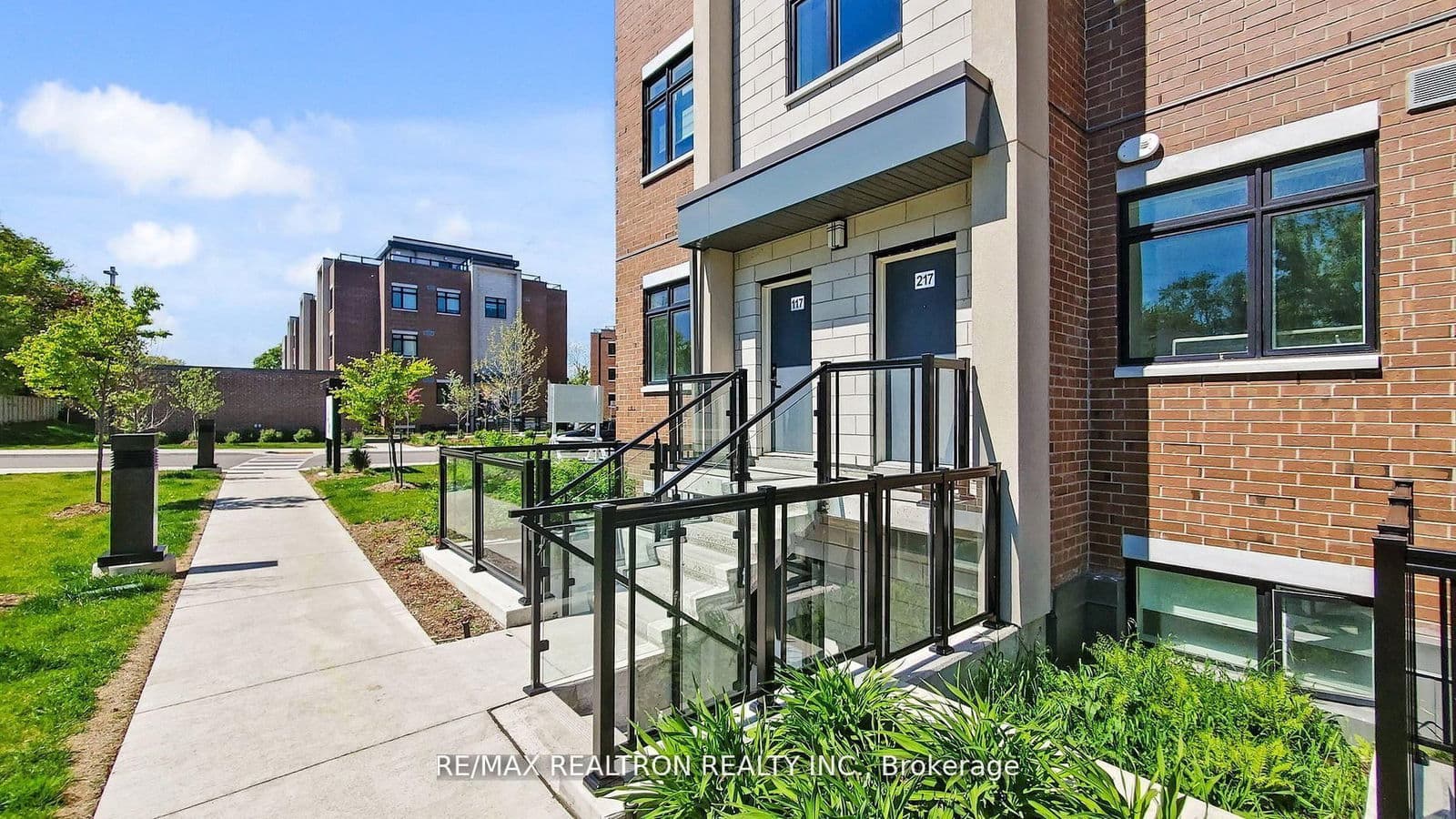 1070 Douglas Mccurdy Common, Unit 217