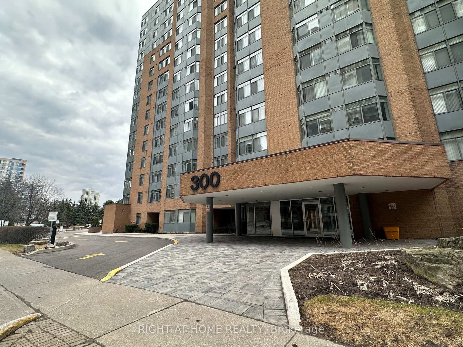 #1406 - 300 Webb Drive