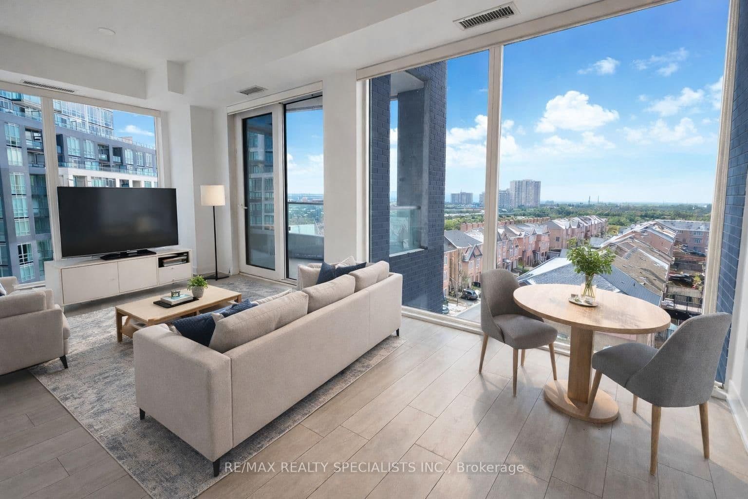 #506 - 260 Malta Avenue