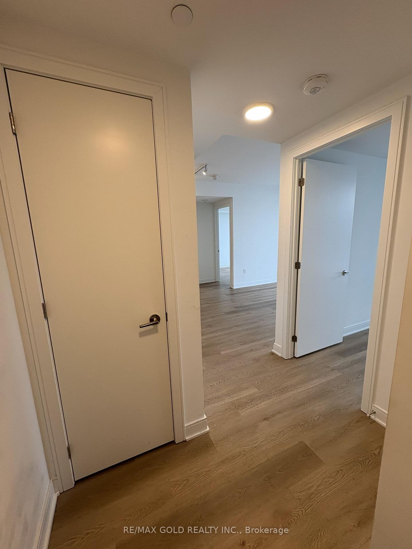 86 Dundas Street, Unit 803